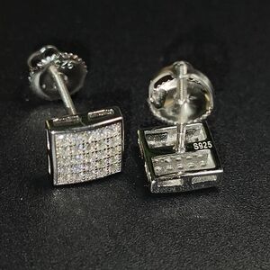 ✨ Square Moissanite Pavé Stud Earrings – S925 Silver – Iced Out ✨